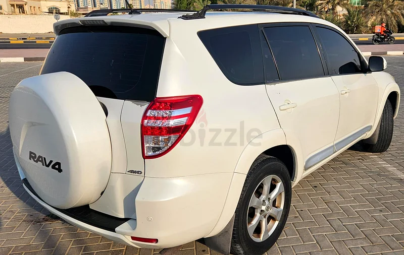 TOYOTA RAV4 IN NEAT CONDITION63699051618817114