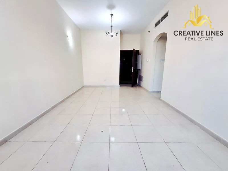 شقة واسعة مكونة من غرفة نوم واحدة متاحة للعائلة بالقرب من المدرسة المركزية63757164615297113
