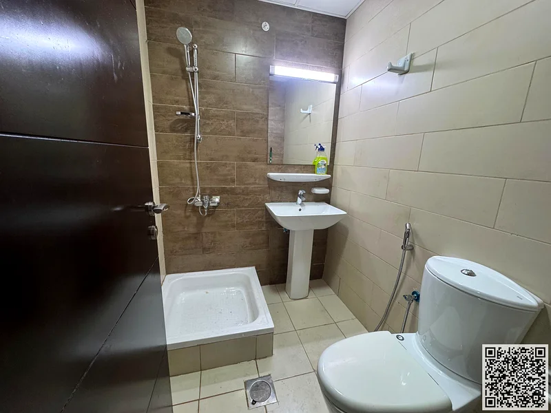 🏡 فئة راقية! استوديو جديد بالكامل ومفروش بالكامل للإيجار الشهري في برج الياسمين – الجرف 2 ✨ 🔹 استوديو واسع مع أثاث جديد أنيق63837559412609114
