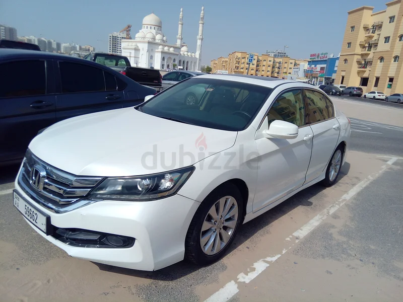 Honda accord 201563699033393027110