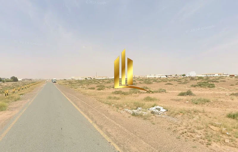 أرض فارغة للبيع في السجا، موقع متميز، على زاوية شارعين63820763008259112