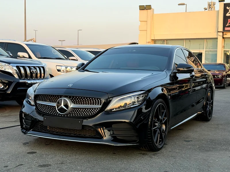 مرسيدس C200 AMG خليجي بحالة الوكالة فل اوبشن63700563687299110