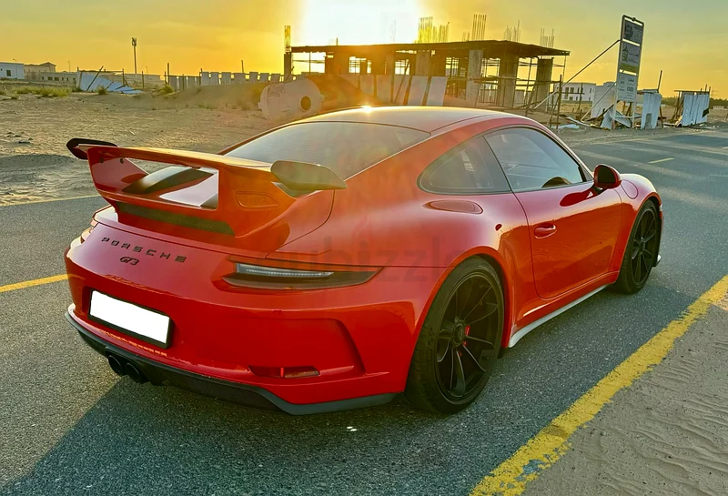 2018 Porsche GT3 GCC specs63699039143939114
