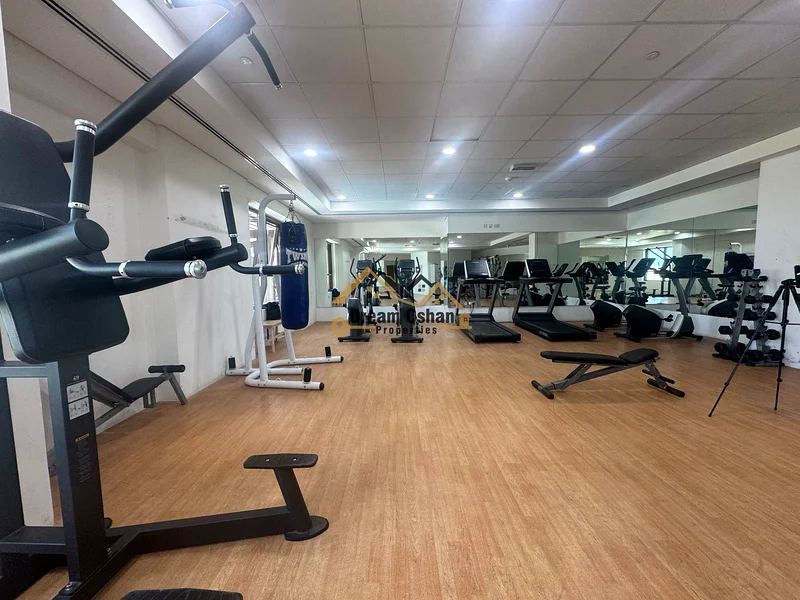 شقة فاخرة بغرفة نوم واحدة في 66 ألف/ تشطيب أنيق/ بالقرب من المترو63740397016450111
