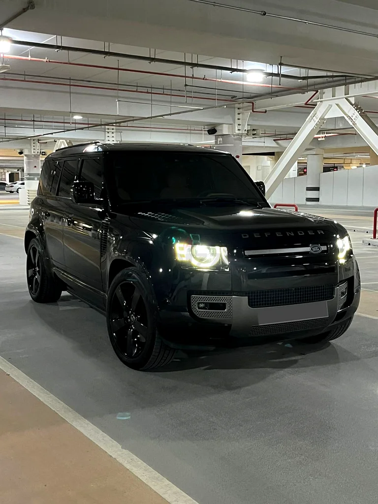 2023 Defender HSE (P400) GCC63700286683395110
