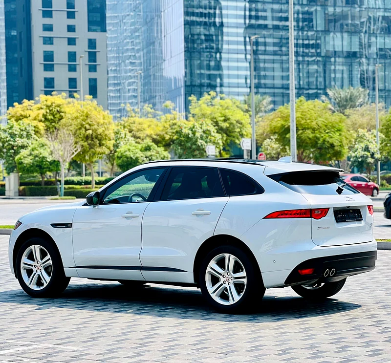 2017 JAGUAR F-PACE CANADIAN SPECS IN EXCELLENT CONDITION63699026900610114
