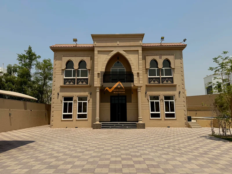 5 Bedroom+Maid’s+Driver Room| Private Pool| Large Layout63808758460545111