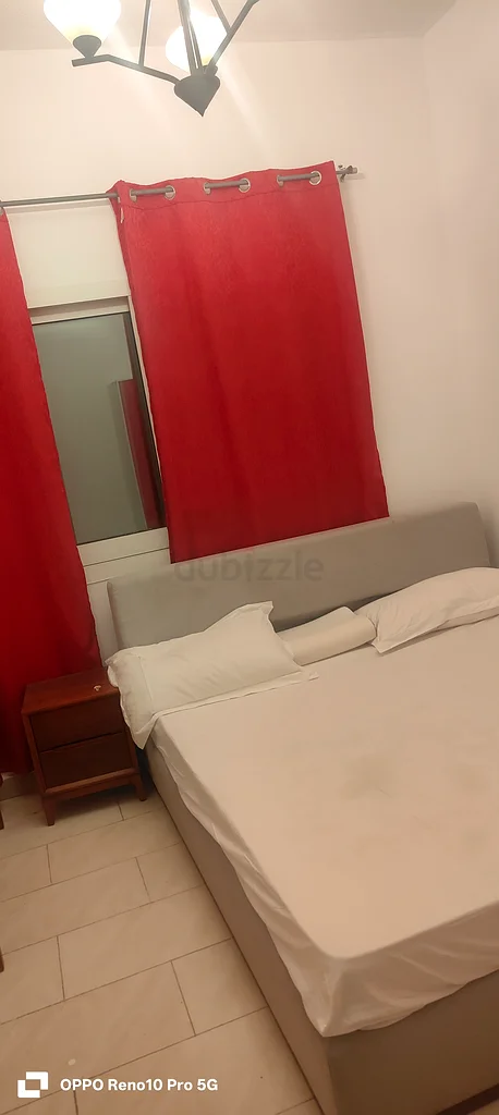 Master Bedroom with attached bathroom63797093178369114