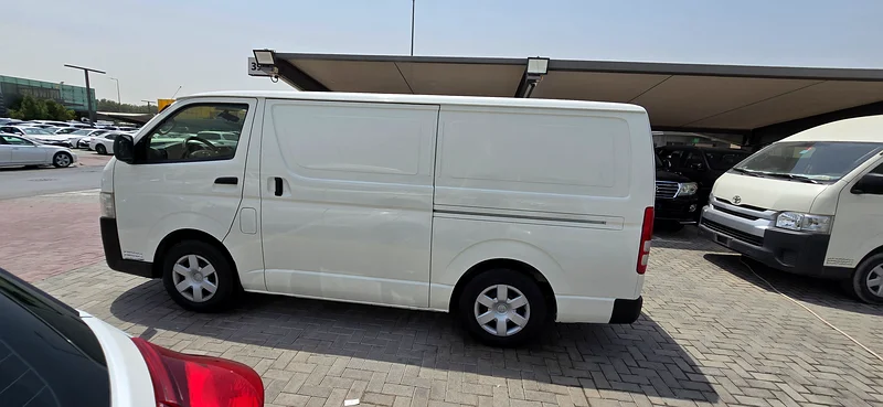 Toyota Hiace 2016 GL Low Roof63699049391234114