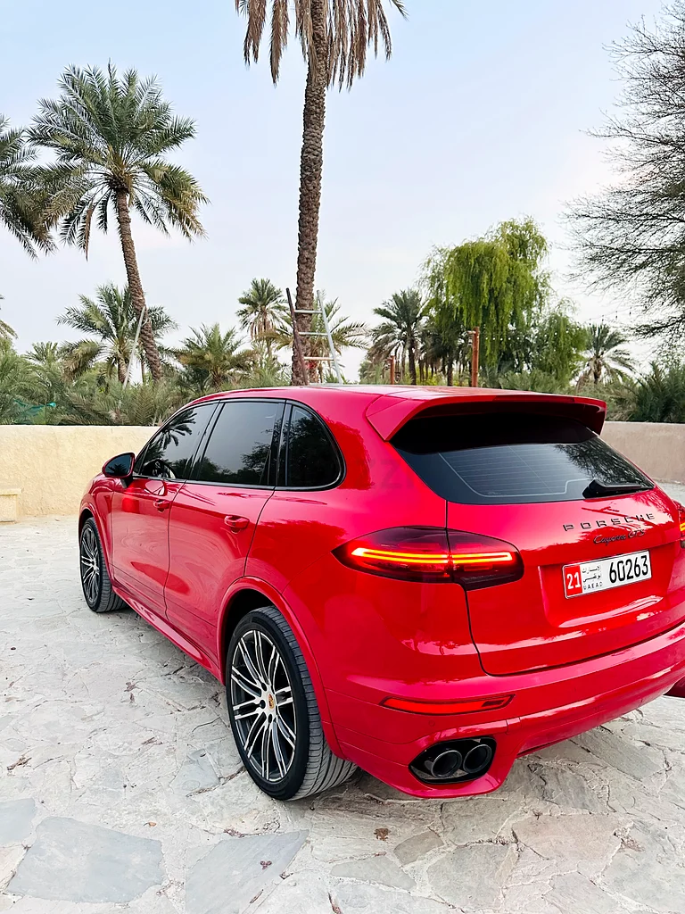 Porsche cayenne gts63700661425923114
