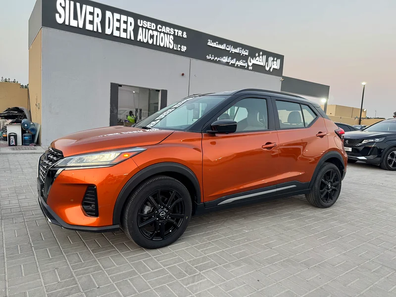 SR Fully Loaded, Two Tone Interior63699058272131110