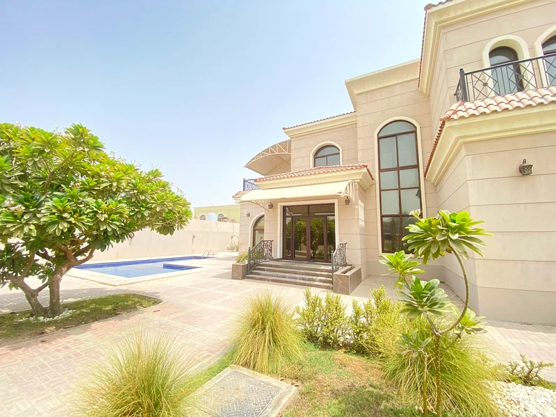 Spacious 4BR | Large Garden | Swimming pool63743312298113114