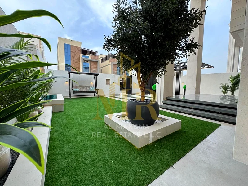 🏡 للبيع: فيلا فاخرة في الباهية - عجمان | طابقان + سطح | 6 غرف نوم رئيسية | مجلس + غرفة معيشة | 2,250,000 درهم (قابل للتفاوض)63883480399874114