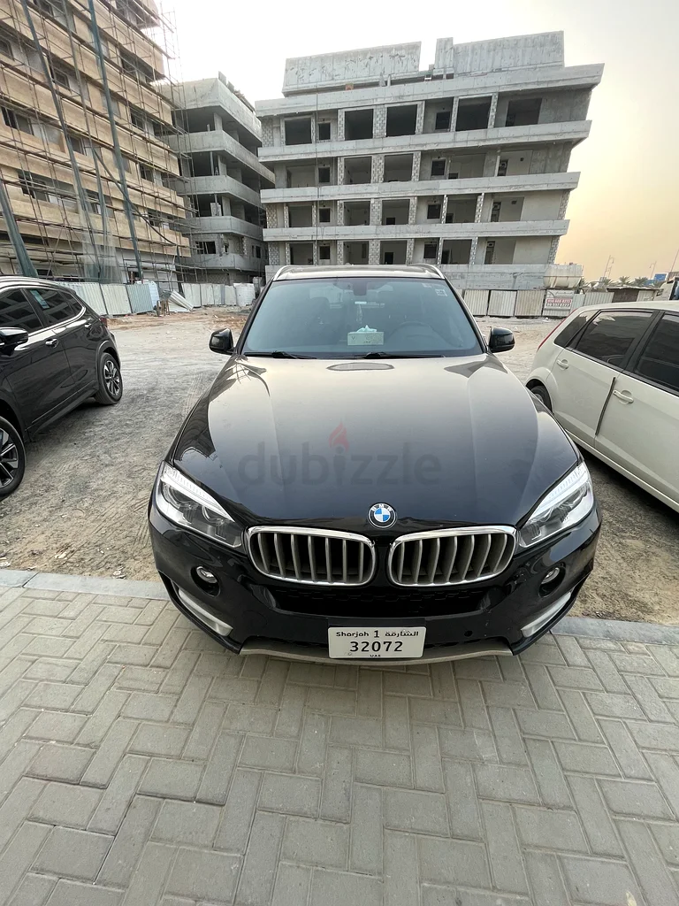 الشارقة الجادة بناية روضه الحمادي63699053164545110