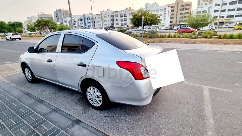 Lady driven Nissan Sunny in very good condition63699058177537114