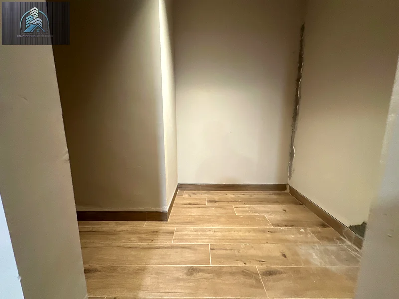 شقة جديدة بالكامل مكونة من غرفتين نوم و3 حمامات مع أجهزة المطبخ63809586622209114