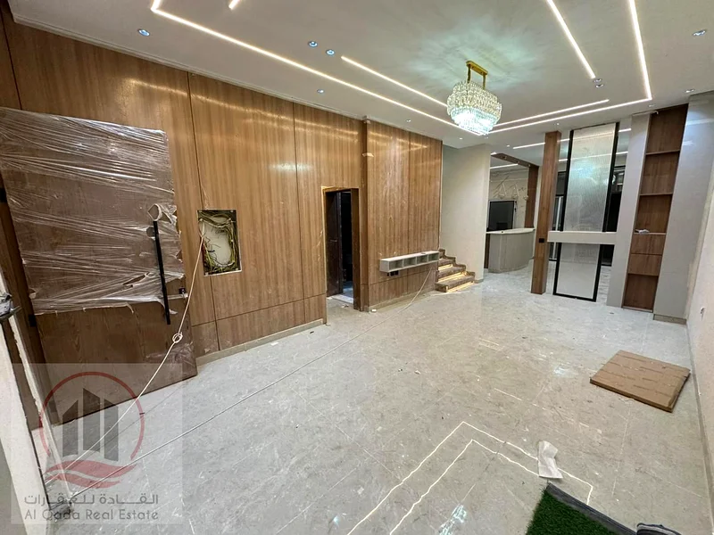 فيلا للبيع مكونة من 4 غرف نوم مع سطح، تشمل رسوم التسجيل، ملكية حرة لجميع الجنسيات63909334004225112
