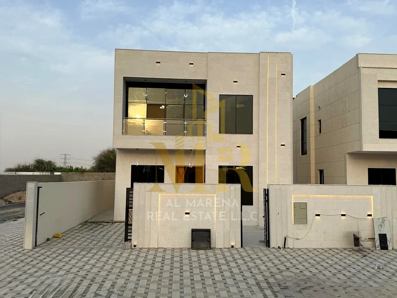 🏡 للبيع: فيلا فاخرة في الهيلو 2 – عجمان | 3 غرف نوم رئيسية | مجلس + غرفة معيشة | 1,450,000 درهم (شامل رسوم التسجيل ونقل الملكية –63883481235330111