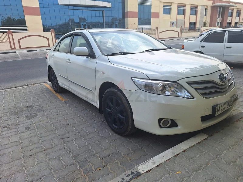 Toyota Camry for Urgent Sale, 2011 Model, full option, second owner.63699049890306114