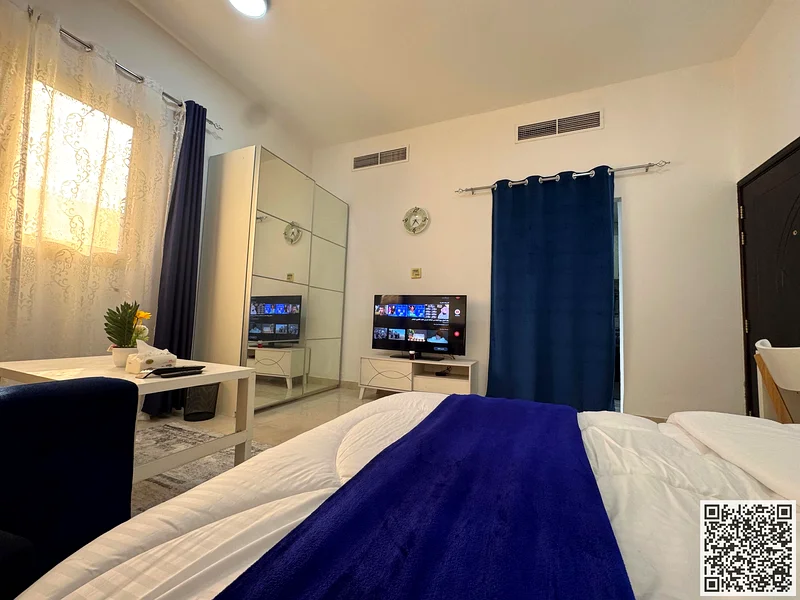 🏡 فرصة ذهبية! استوديو فاخر مفروش بالكامل للإيجار الشهري في المويحات 2 - عجمان ✨ 🔹 استوديو أنيق بمساحة واسعة وتشطيب راقٍ63837270094849112