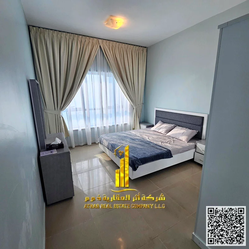 شقة فاخرة من غرفتي نوم، مفروشة بالكامل بأثاث جديد وأنيق جدًا، مع شرفة ومنظر بحري رائع، وتشمل63838457276161114