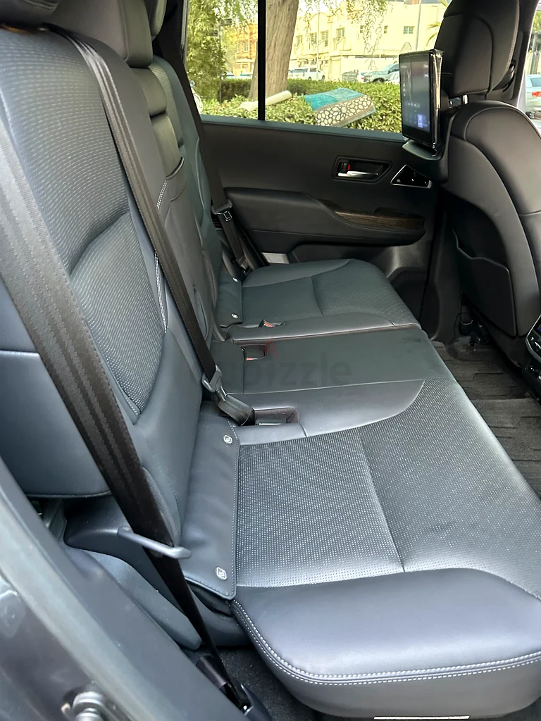 Toyota • Land Cruiser • VXR63699053012354114