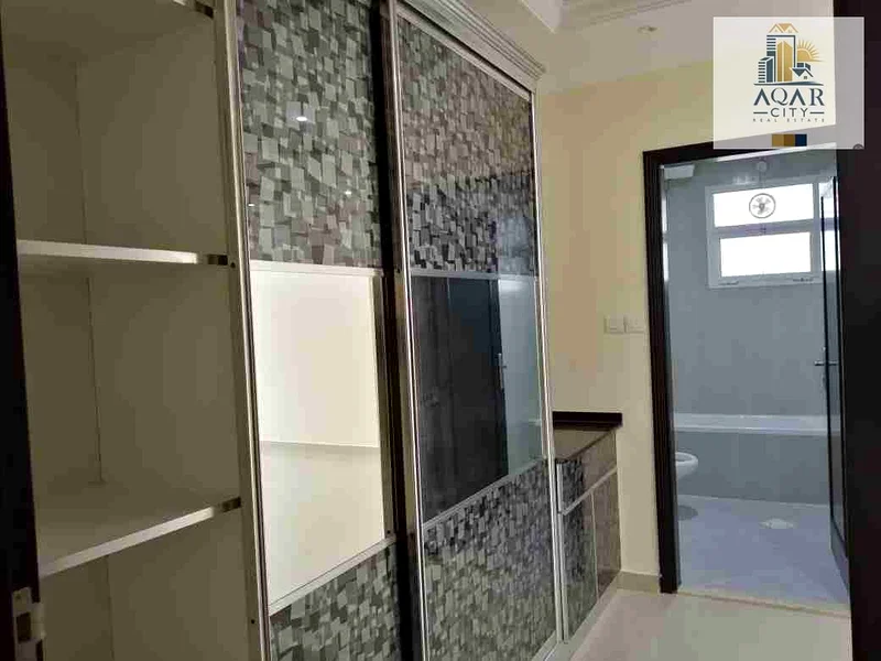 For sale, a villa with electricity, water, and air conditioning, close to all services. Ground and first floor.63878403062657112