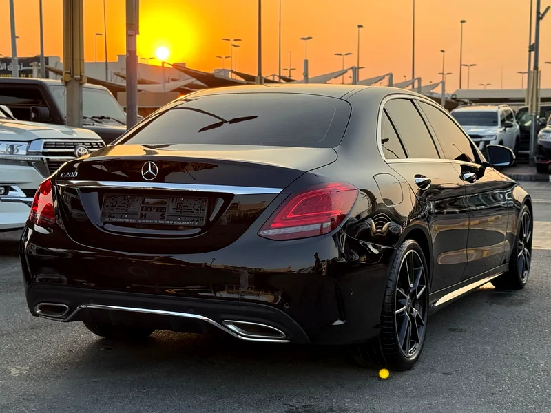 مرسيدس C200 AMG خليجي بحالة الوكالة فل اوبشن63700563687299114