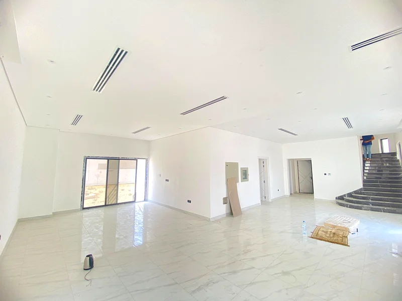منزل حديث مشرق وحديث كليًا مع حديقة خاصة63743312305666112