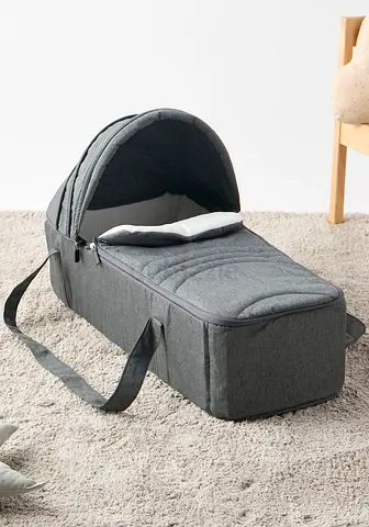 Carry cot from babyshop Stylish and Comfortable Baby