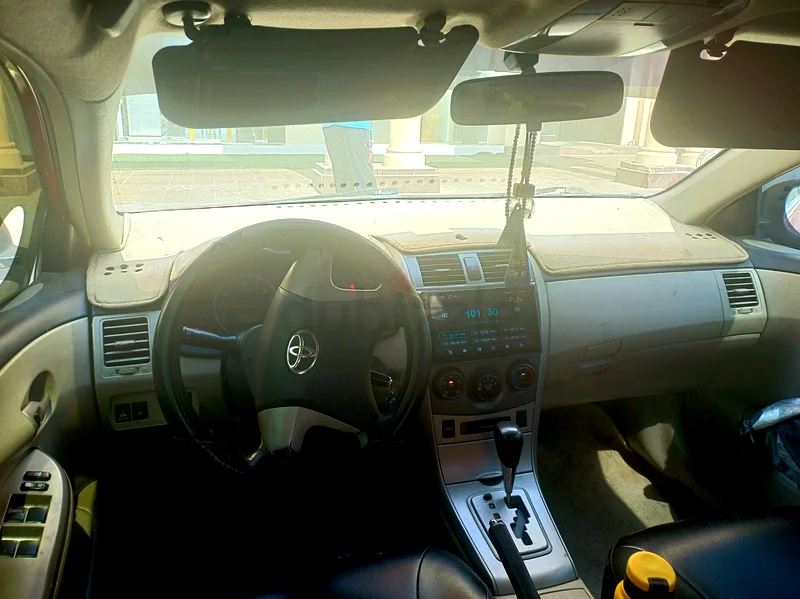 Toyota corolla 201163699050329601114