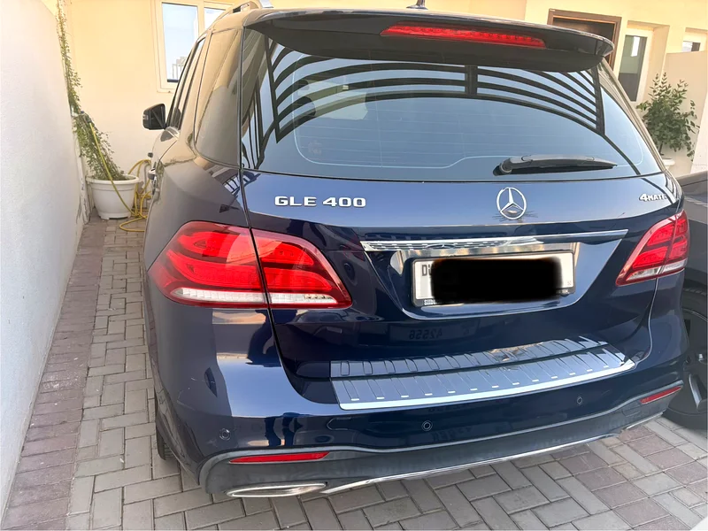 Mercedes Benz GLE 400 lady driven63699043496579113