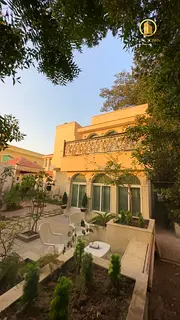Spacious 5 bedroom double story villa with all master room! Main sharqan area
