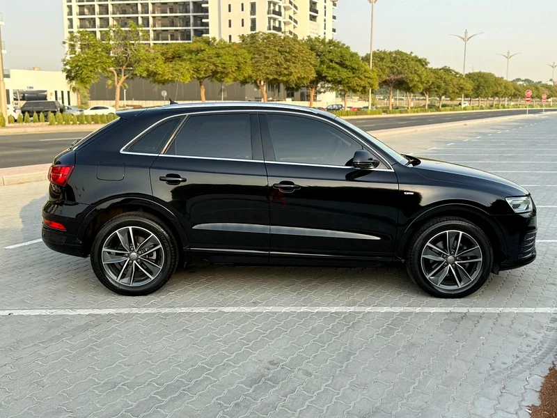 Q3 Sline 35 tfsi Quattro تاريخ خدمة وكالة أودي بالكامل63699036320898113