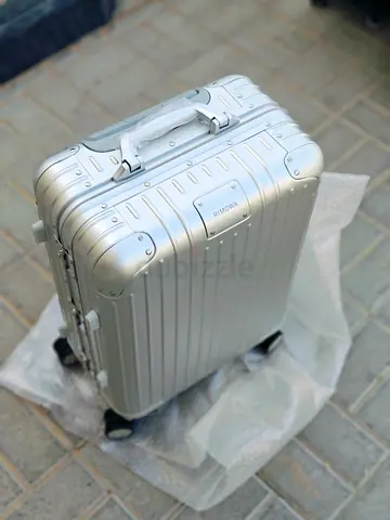 Suitcase aluminum