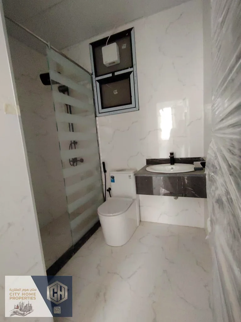 🏡 شقة جديدة بالكامل بتشطيب فاخر جدًا - سعر خاص! 📍 الموقع: الروضة 1 - موقع مميز، قريب من مركز شرطة الحميدية63722169470722113