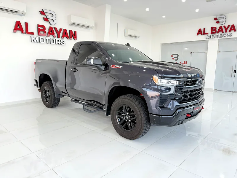 Chevrolet Silverado LT Trail Boss Gray with Beige Interior Gulf Ben Hamoudah 202363699031363201110