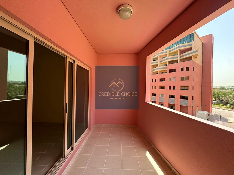 CHILLER FREE|LIMITED UNITS|NEAR METRO | GYM | POOL | PRIME LOCATION | FAMILY | PHARMACY | GROCERIES63725654566147111