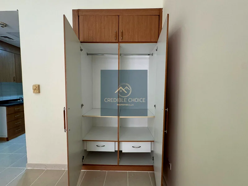 CHILLER FREE|LIMITED UNITS|NEAR METRO | GYM | POOL | PRIME LOCATION | FAMILY | PHARMACY | GROCERIES63725654566147113