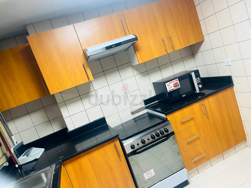 DELUX FLAT - INDIANS ONLY - BEDSPACE FOR 1299 AED-sharing with 4 at SHARAF DG metro64049410394115114
