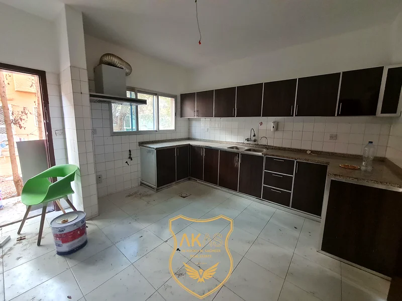 فيلا بمساحة واسعة مكونة من 3 غرف نوم للإيجار بالقرب من شاطئ هيرا63812707989889114