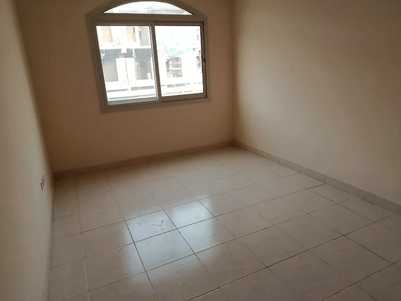 شقة كبيرة للإيجار في الزاهية - 4 غرف نوم وصالة بأسعار معقولة63710238742658111