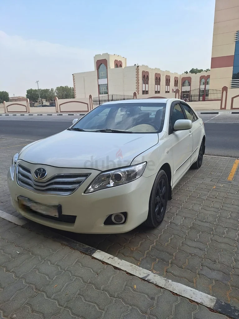 Toyota Camry for Urgent Sale, 2011 Model, full option, second owner.63699049890306113