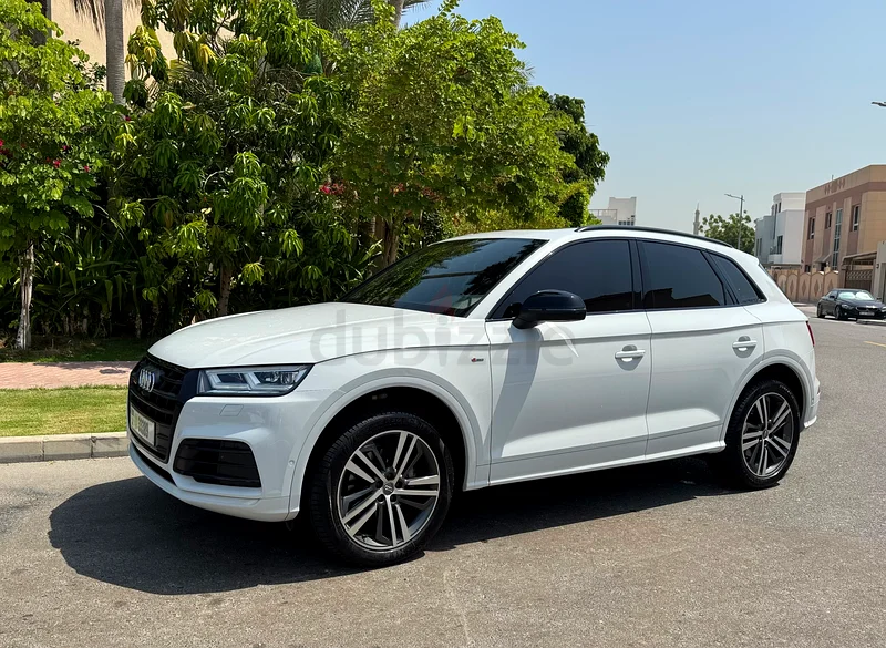 Audi Q5 S-Line (black trim) in great condition63699036777603112