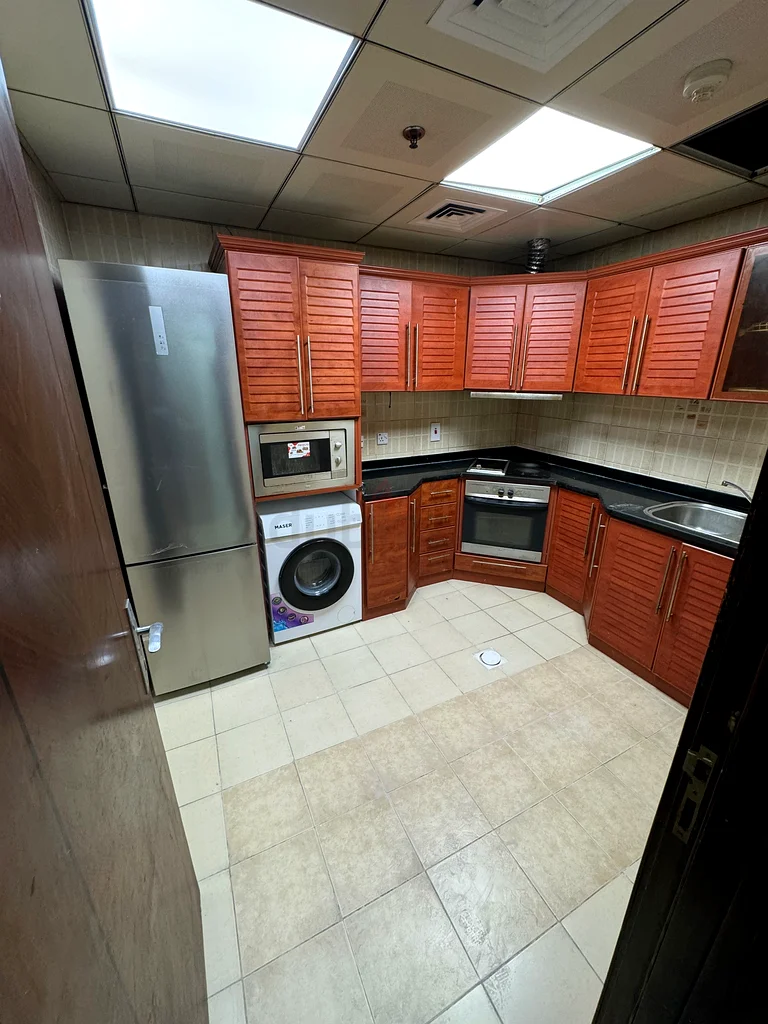 Amazing partition in tecom very close to metro station63797914049921113