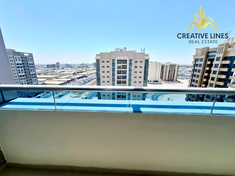 شقة فاخرة جداً بمساحة كبيرة مكونة من غرفتين نوم متوفرة للعائلات مع صالة رياضية وحوض سباحة ومرآب مغطى لسيارة واحدة63757474549251110