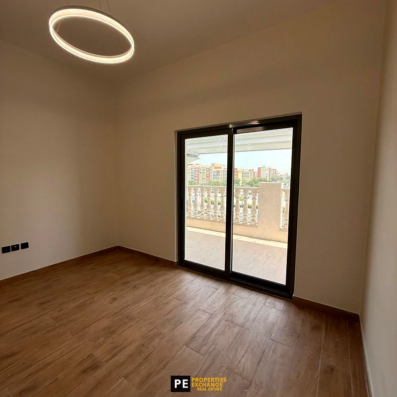 خطوات من المترو | غرفة الخادمة | جديد بالكامل63763098314499114