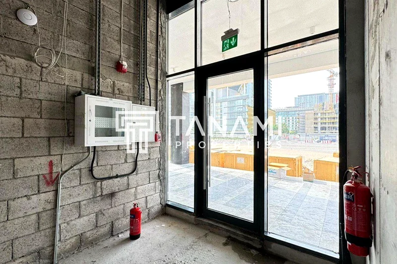 Shell and Core | Great Investment | Vacant64064928826882114