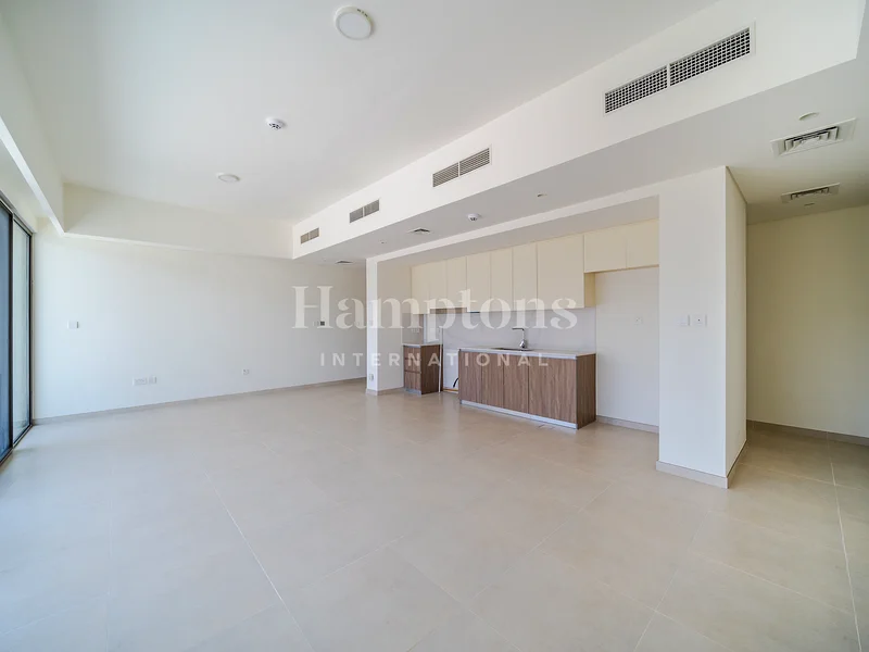 Straight Line Kitchen | Single Row | Near The Gate63807792580865114