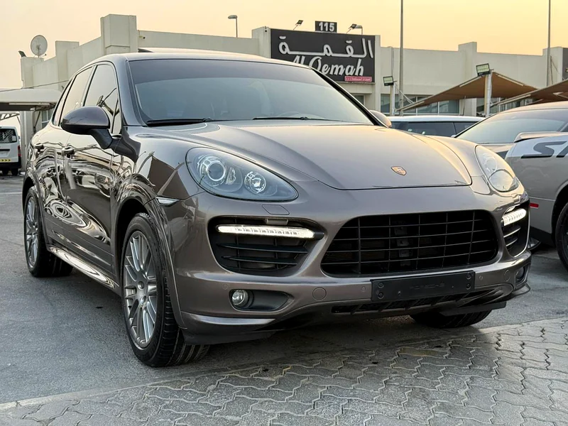For sale Porsche Cayenne 2013 Gulf model GTS full agency paint two keys first owner very clean no expenses needed63699038732290111